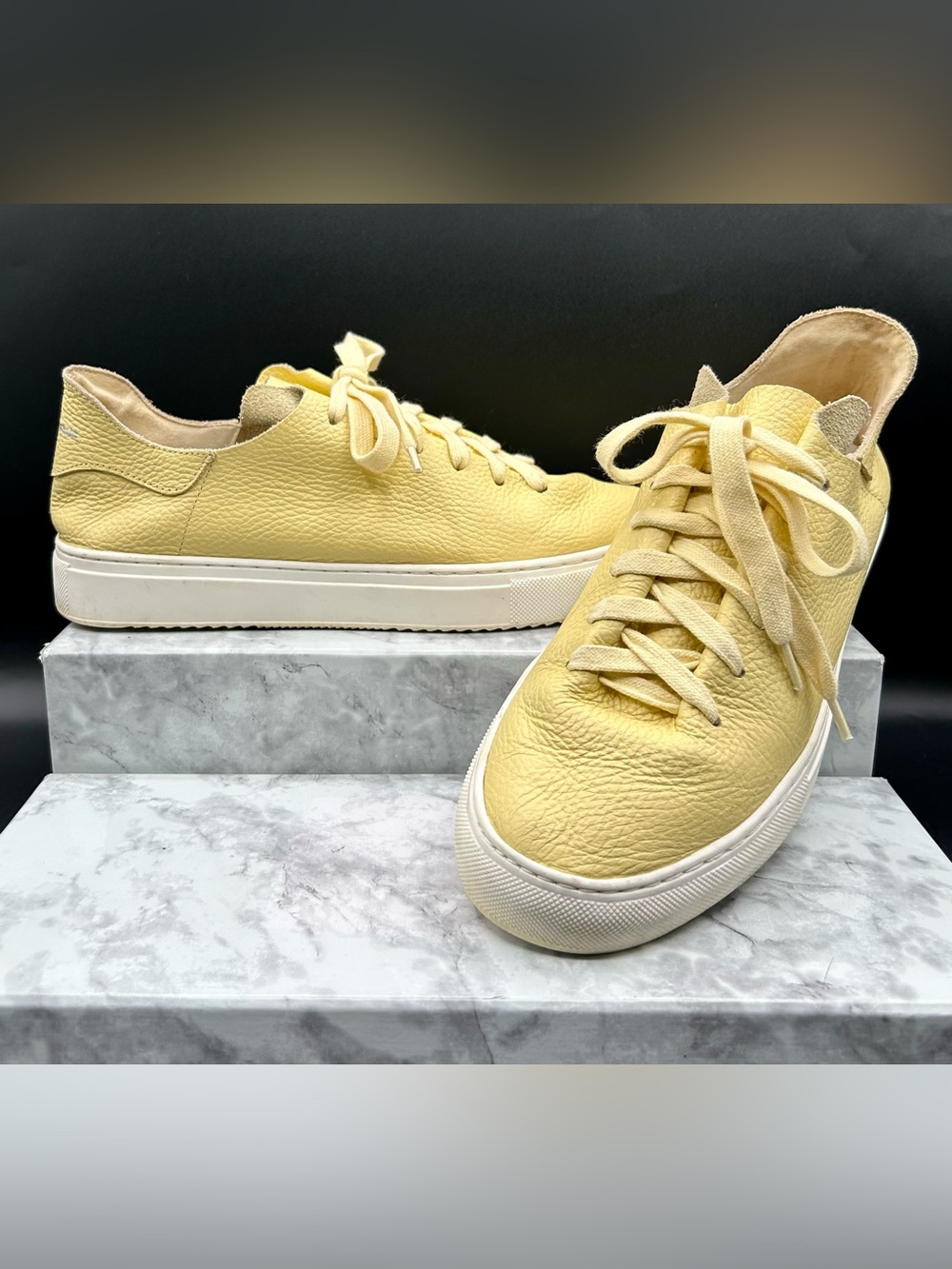 SAM EDELMAN Poppy Sneakers in Canary Yellow Pebbled Leather. Size 9